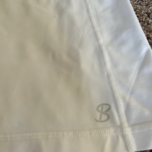 Sofibella Tennis Outfit - Picture 4 of 14